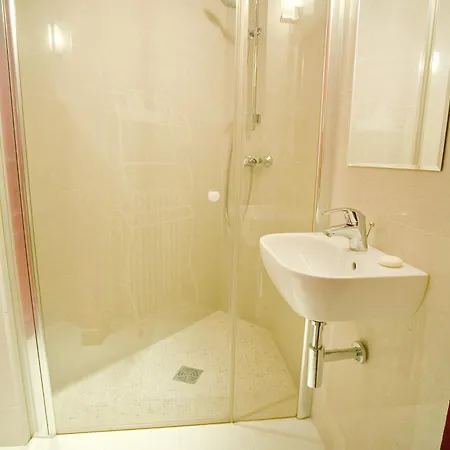 Le85 Bed & Breakfast Parigi